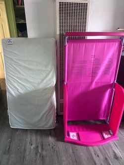 Toddler bed with mattress
