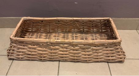 Long tan basket