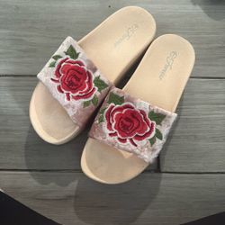 Sandal