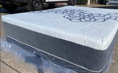 Cal king Memory Foam