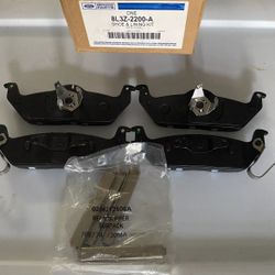 Ford OEM 8L3Z-2200-A Kit - Brake Lining2008-2009 Ford 8L3Z2200A