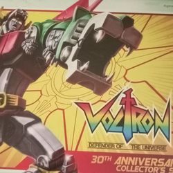 Voltron 30th Anniversary Collector's Set Lion Force Toynami