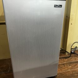 Mini Refrigerator 