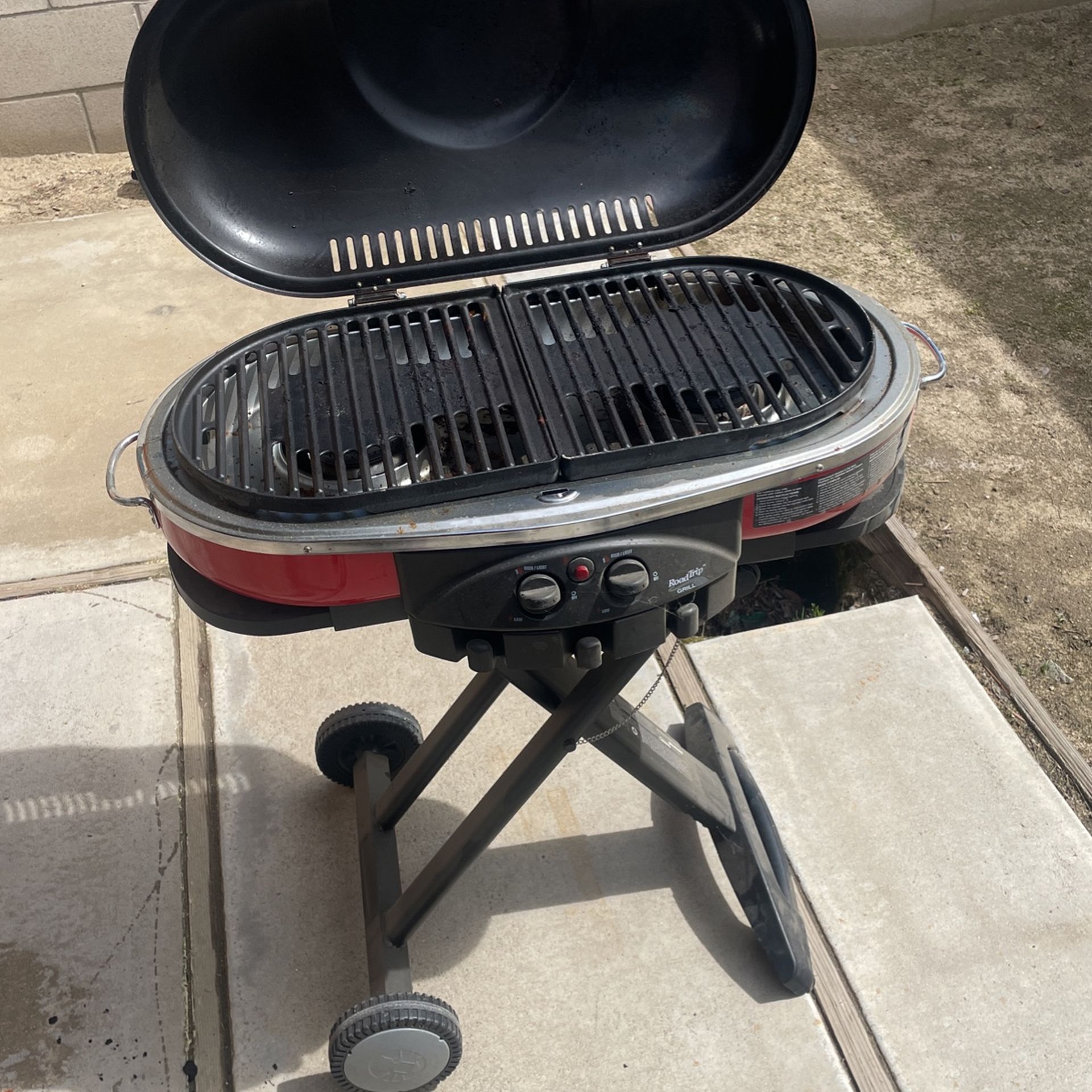 Coleman Bbq for Sale in Bakersfield, CA OfferUp