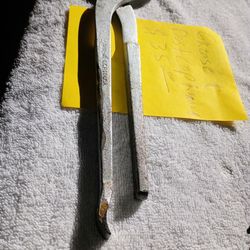 Grease and dust pan lid remover