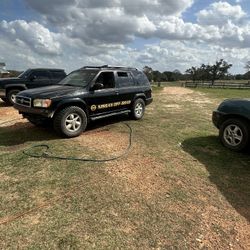 2002 Nissan Pathfinder 