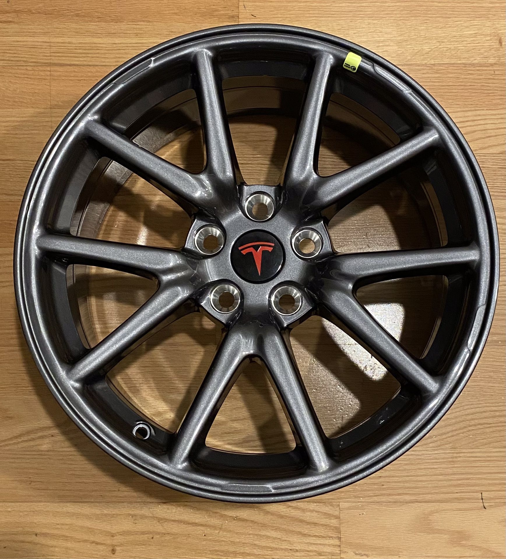 Tesla Model 3 Rim