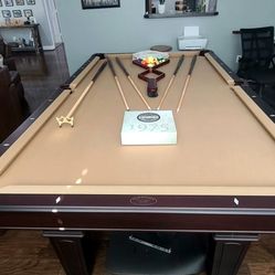 8ft Ohausen Pool table