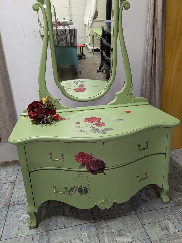 Vintage Dresser With Mirror