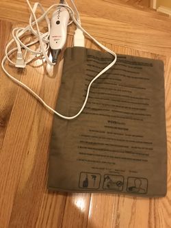 CVS Health Moist / Dry Heating Pads with 4 Heat Settings