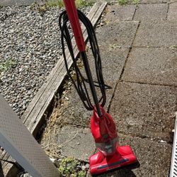 Dirt Devil Vibe Vacuum – Like New with Box
