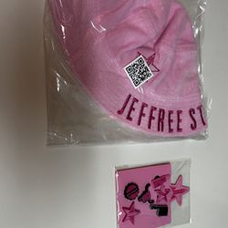 JEFFREE STARE BUCKET HAT AND CROC CHARMS