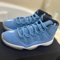Air Jordan Retro 11s.     Size 9m. Size 9m.   139$