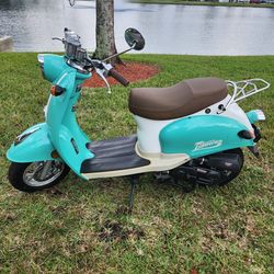 2021 Wolf Islander Scooter 50cc
