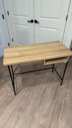 Work Desk