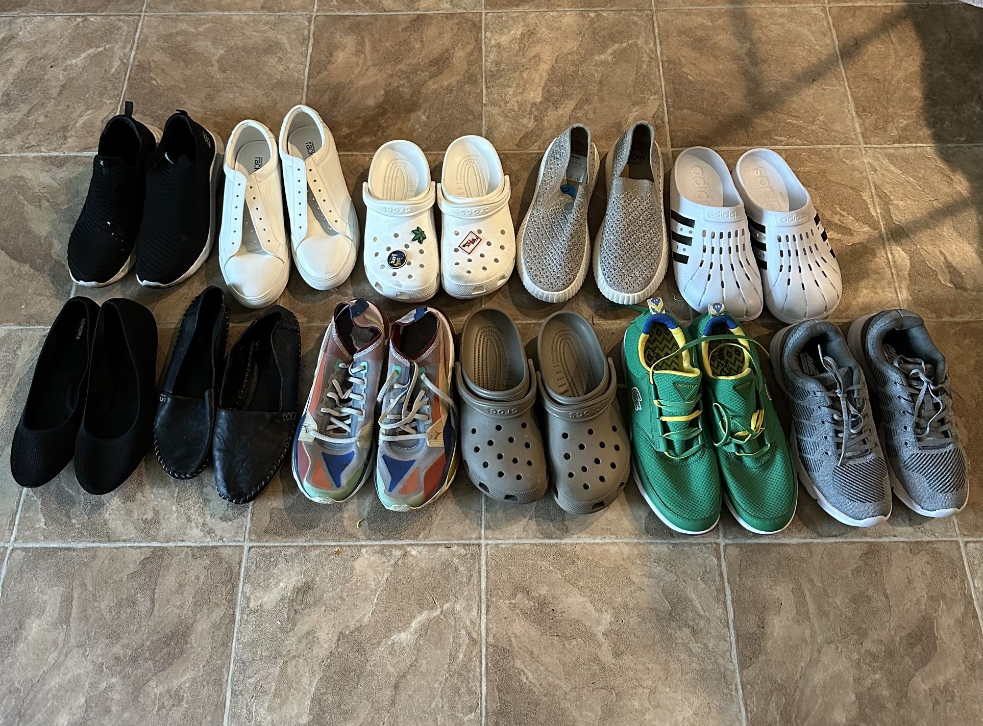 11 Pairs of women shoes