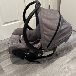 Maxi Cosi Infant Car seat 