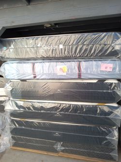 Nectar Mattress.     King Size Nectar 4.0 Classic Memory Foam Mattress 