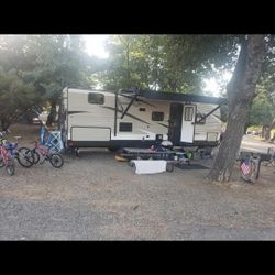 Keystone HIDEOUT  Trailer 2019 24 Long And Hitch Total 28.5 " Long