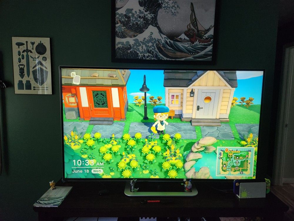 Vizio TV With Roku Attachment