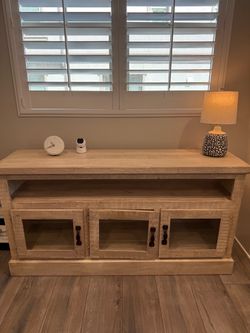Beautiful Rustic Farmhouse Sideboard / Console Cabinet