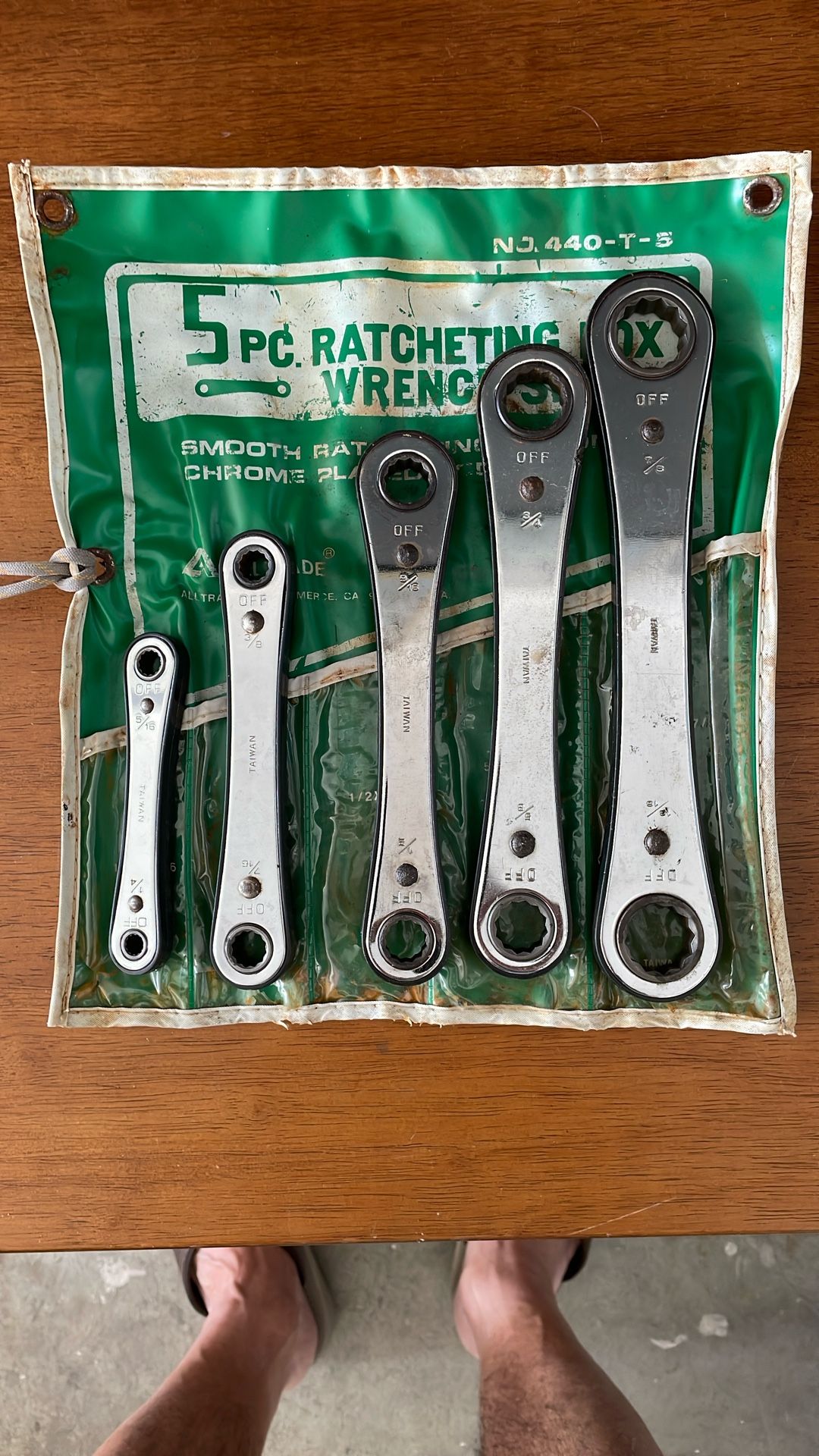 Ratcheting Wrench Set