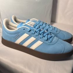 New Adidas BL court 2.0 Men’s Size 10