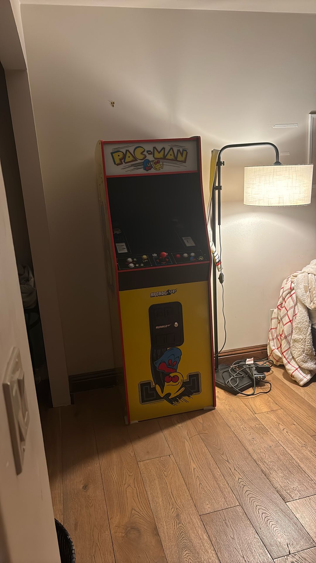 1 Up Pac-Man Arcade Machine.