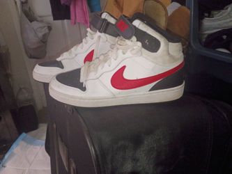 Nike High-Top Nike White Red Black