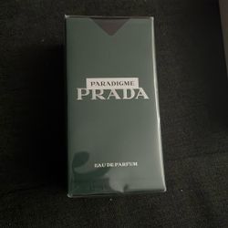 Paradigme PRADA PARFUM 