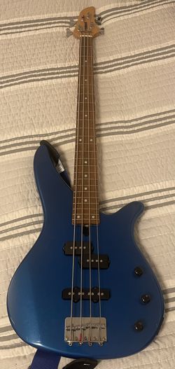 Yamaha Electric Bass Guitar