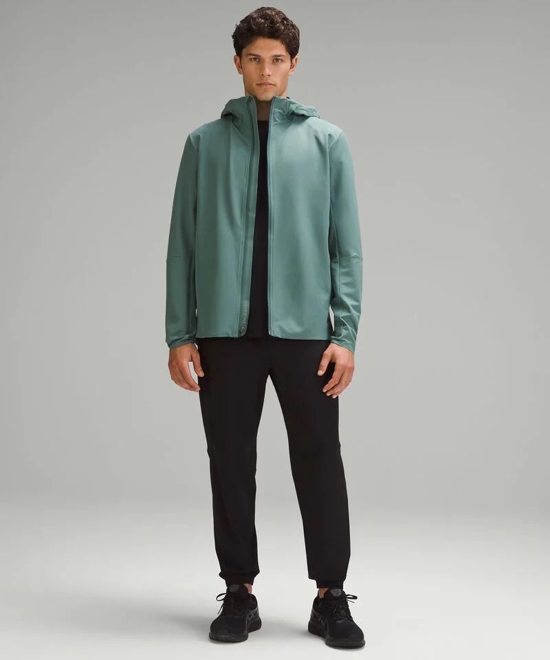Lululemon Men’s Warp Light Packable Jacket “Kuwait”