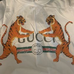 Gucci Tiger T-Shirt Authentic 