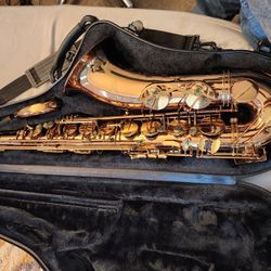 Tenor Saxophone Allora Chicago Series