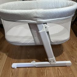 Baby Bassinet Bedside Sleeper-portable/wheels