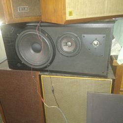 JBL lx600