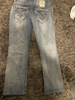 Men’s Rock Revival Jeans size 33 Straight Relaxed Fit