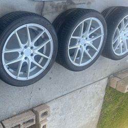 Set of 19” Niche Wheels W/ Toyo Tires 5x114.3