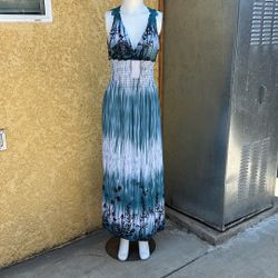 Dress 👗 Size Medium 10 Dollars 