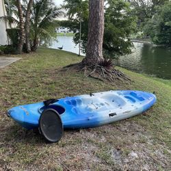 Mainstream Kingfish Kayak 12’