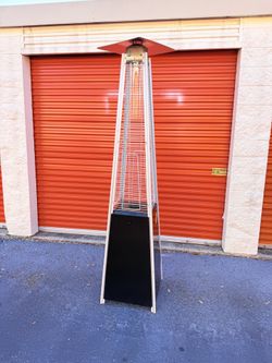 Master Forge 48000 -BTU Black Steel Floorstanding Liquid propane Patio Heater