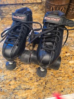 Brand New Riedell R3 Skates $100
