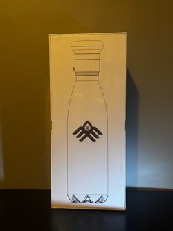 *NEW* stainless steel water bottle thermos- Sealed