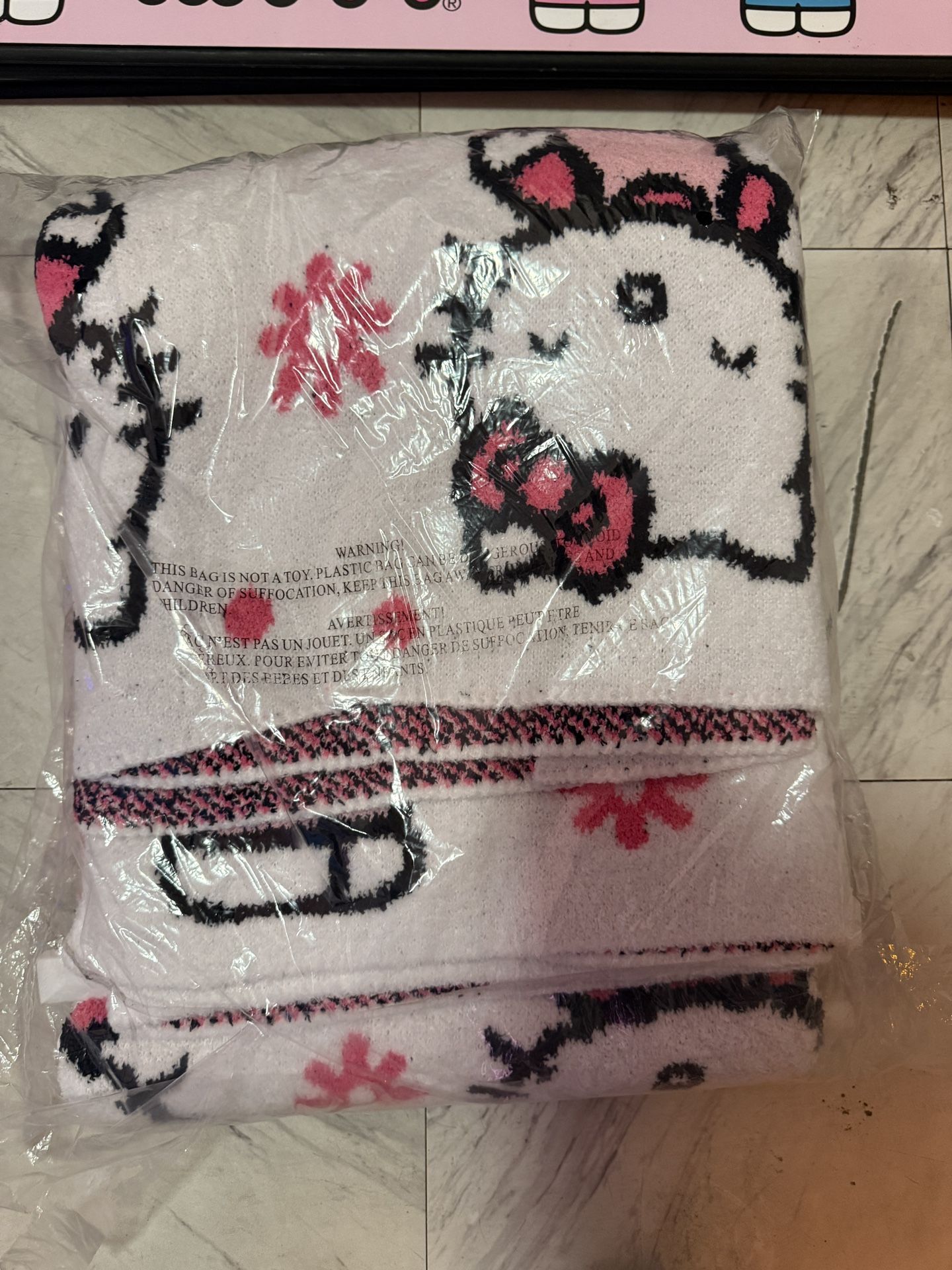 Hello Kitty Blanket 