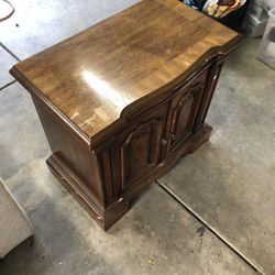 Cabinet / Dresser / End Table / Night Stand