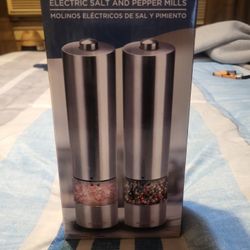 Brentwood Electric Salt And Pepper Mills