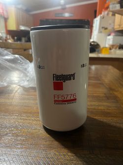 FleetGuard Fuel Filter FF5776