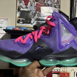 Nike Air Lebron 19 Purple Teals Size 11.5