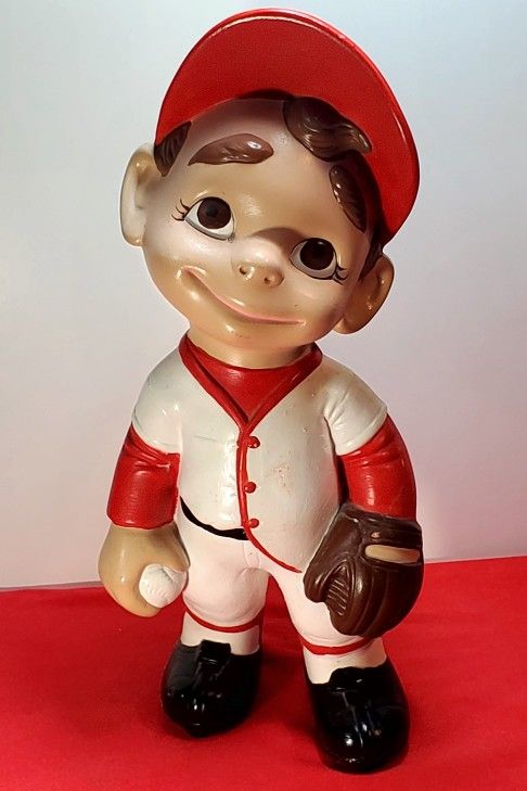 Vintage 70s Atlantic Mold Ceramic Baseball Player Smiley Statue Red White