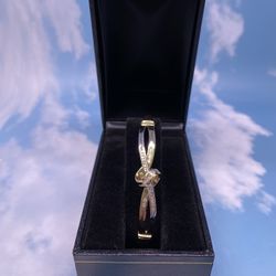 10K Knot Bangle 